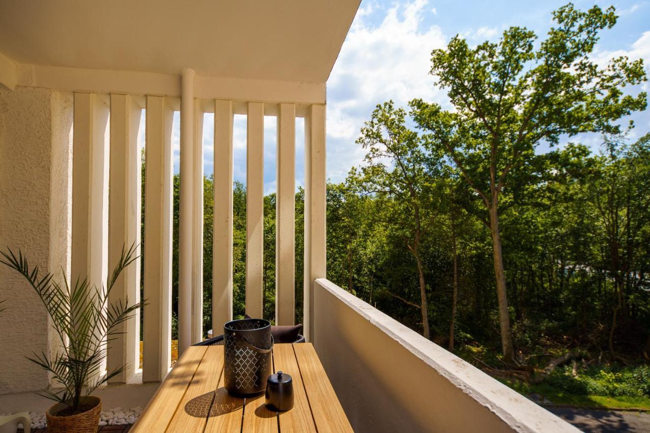 Staytona - Parkpl. - Balkon - Wlan - Netflix - Wfh เทานุสชไตน์ ภายนอก รูปภาพ