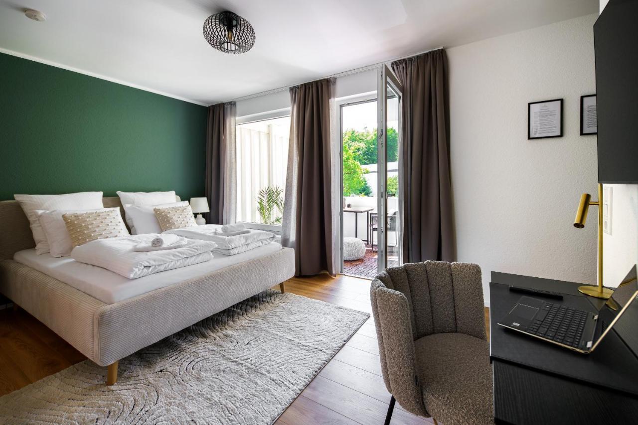 Staytona - Parkpl. - Balkon - Wlan - Netflix - Wfh เทานุสชไตน์ ภายนอก รูปภาพ
